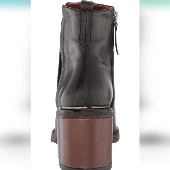 NEW NEVER WORN FRANCO SARTO HAND FINISHED LEATHER BOOTS 8.5 - Picture 4 of 16